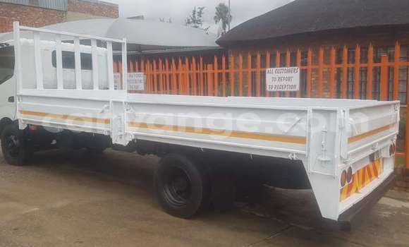 Buy Used Hino Ranger White Truck in Gobabis in Omaheke Buy Used Hino Ranger White Truck in Gobabis in Omaheke