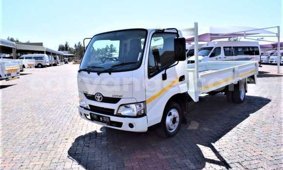 Buy Used Toyota Dyna White Truck in Karasburg in Karas