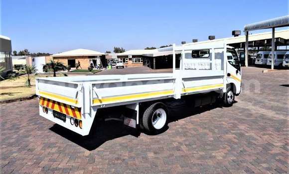 Buy Used Toyota Dyna White Truck in Karasburg in Karas Buy Used Toyota Dyna White Truck in Karasburg in Karas