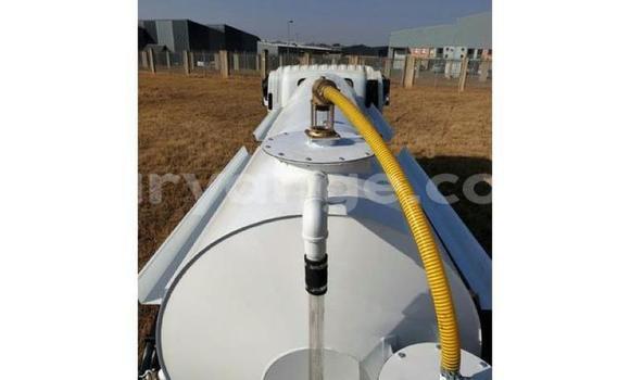 Buy Used Isuzu FTR 850 White Truck in Gobabis in Omaheke Buy Used Isuzu FTR 850 White Truck in Gobabis in Omaheke