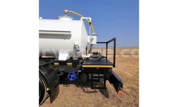 Buy Used Isuzu FTR 850 White Truck in Gobabis in Omaheke Buy Used Isuzu FTR 850 White Truck in Gobabis in Omaheke