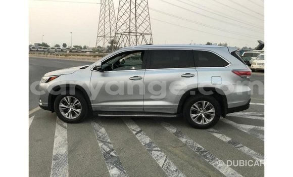 Acheter Import Voiture Toyota Highlander Autre à Import - Dubai, Namibie Acheter Import Voiture Toyota Highlander Autre à Import - Dubai, Namibie