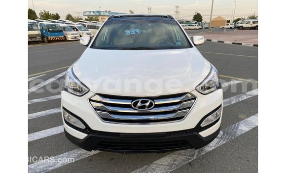 Acheter Import Voiture Hyundai Santa Fe Blanc à Import - Dubai, Namibie Acheter Import Voiture Hyundai Santa Fe Blanc à Import - Dubai, Namibie