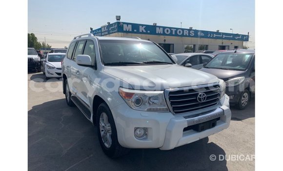 Buy Import Toyota Land Cruiser White Car in Import - Dubai in Namibia Buy Import Toyota Land Cruiser White Car in Import - Dubai in Namibia