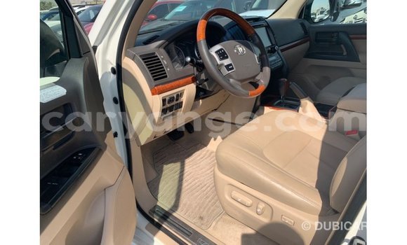 Buy Import Toyota Land Cruiser White Car in Import - Dubai in Namibia Buy Import Toyota Land Cruiser White Car in Import - Dubai in Namibia
