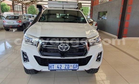 Buy Used Toyota Hilux White Car in Karasburg in Karas Buy Used Toyota Hilux White Car in Karasburg in Karas