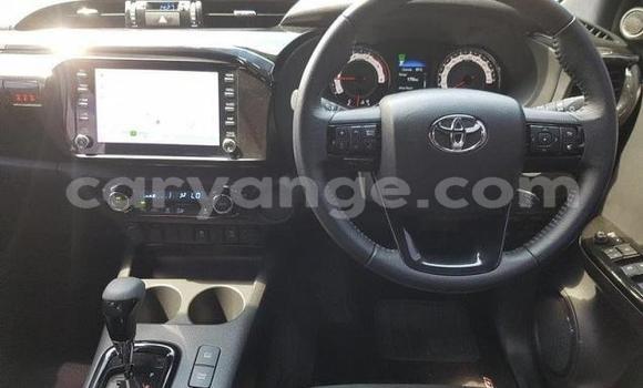Buy Used Toyota Hilux White Car in Karasburg in Karas Buy Used Toyota Hilux White Car in Karasburg in Karas