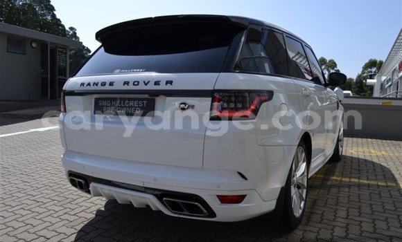 Buy Used Land Rover Discovery Sport White Car in Grootfontein in Namibia Buy Used Land Rover Discovery Sport White Car in Grootfontein in Namibia