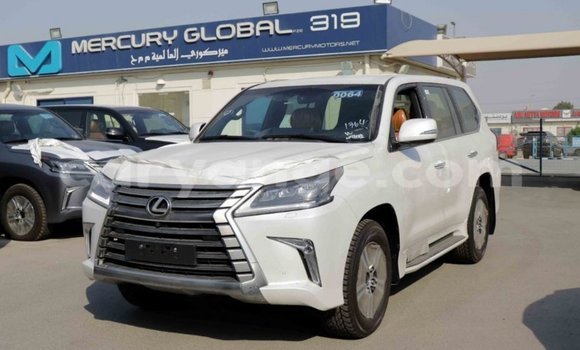 Acheter Import Voiture Lexus LX Blanc à Import - Dubai, Namibie Acheter Import Voiture Lexus LX Blanc à Import - Dubai, Namibie