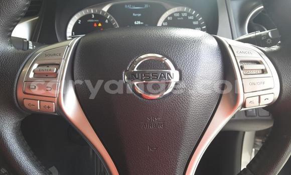 Acheter Occasion Voiture Nissan Navara Gris à Windhoek, Namibie Acheter Occasion Voiture Nissan Navara Gris à Windhoek, Namibie