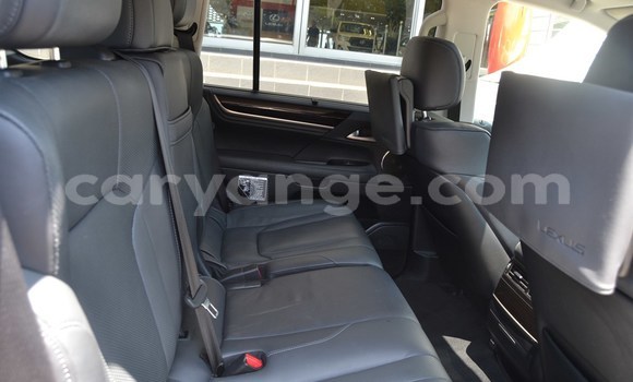 Acheter Occasion Voiture Lexus LX Blanc à Grootfontein, Namibie Acheter Occasion Voiture Lexus LX Blanc à Grootfontein, Namibie