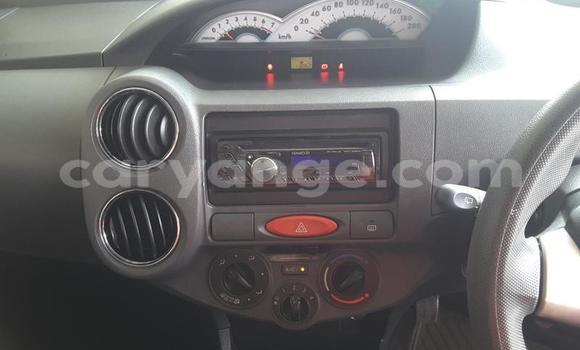 Acheter Occasion Voiture Toyota Etios Gris à Windhoek, Namibie Acheter Occasion Voiture Toyota Etios Gris à Windhoek, Namibie