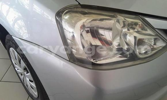 Acheter Occasion Voiture Toyota Etios Gris à Windhoek, Namibie Acheter Occasion Voiture Toyota Etios Gris à Windhoek, Namibie