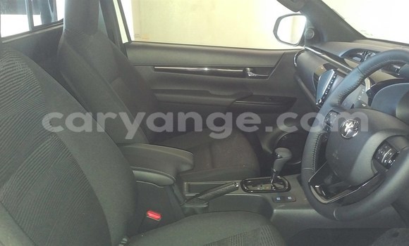 Acheter Occasion Voiture Toyota Hilux Blanc à Grootfontein, Namibie Acheter Occasion Voiture Toyota Hilux Blanc à Grootfontein, Namibie