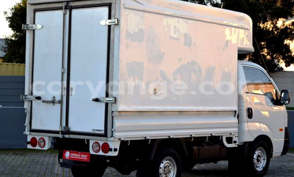 Acheter Occasion Voiture Kia K7 Blanc à Leonardville, Omaheke Acheter Occasion Voiture Kia K7 Blanc à Leonardville, Omaheke