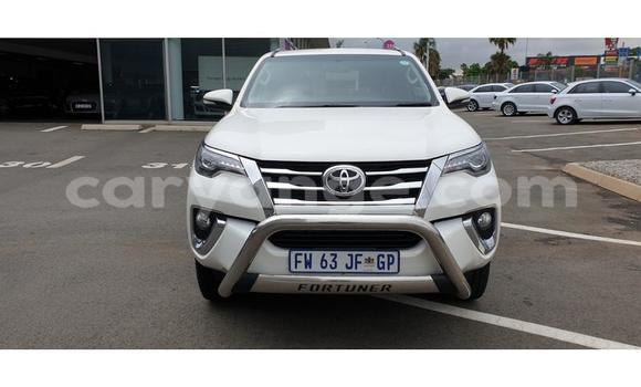 Buy Used Toyota Fortuner White Car in Windhoek in Namibia Buy Used Toyota Fortuner White Car in Windhoek in Namibia