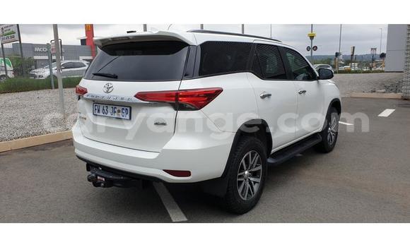 Buy Used Toyota Fortuner White Car in Windhoek in Namibia Buy Used Toyota Fortuner White Car in Windhoek in Namibia