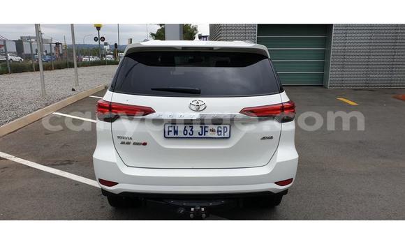Buy Used Toyota Fortuner White Car in Windhoek in Namibia Buy Used Toyota Fortuner White Car in Windhoek in Namibia