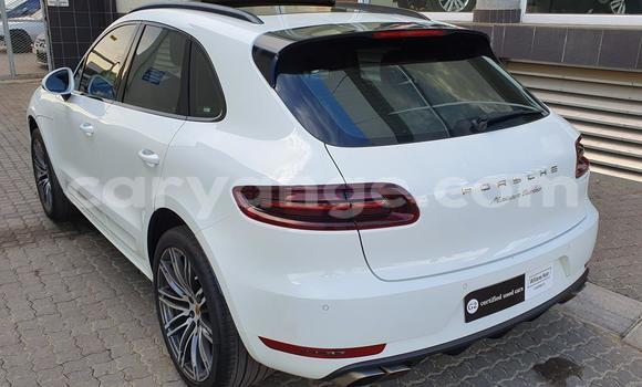 Acheter Occasion Voiture Porsche Macan Blanc à Karasburg, Karas Acheter Occasion Voiture Porsche Macan Blanc à Karasburg, Karas