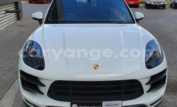 Acheter Occasion Voiture Porsche Macan Blanc à Karasburg, Karas Acheter Occasion Voiture Porsche Macan Blanc à Karasburg, Karas