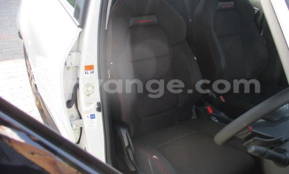 Acheter Occasion Voiture Suzuki Swift Blanc à Gobabis, Omaheke Acheter Occasion Voiture Suzuki Swift Blanc à Gobabis, Omaheke