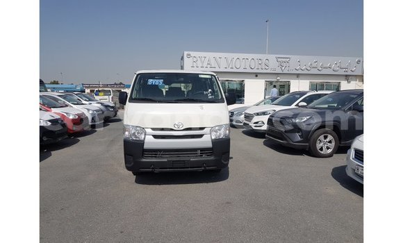 Buy Import Toyota DA White Truck in Import - Dubai in Namibia