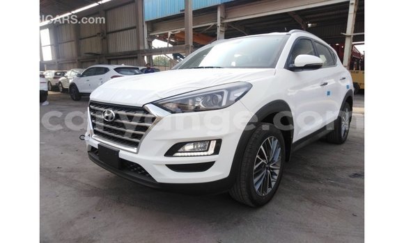 Buy Import Hyundai Tucson White Car in Import - Dubai in Namibia Buy Import Hyundai Tucson White Car in Import - Dubai in Namibia