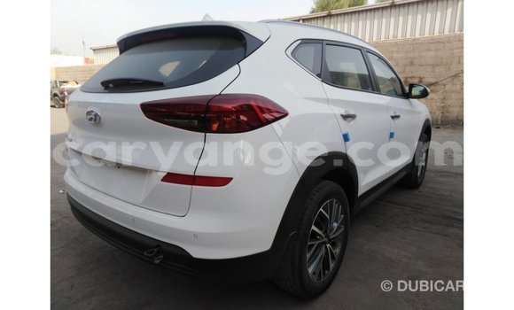 Buy Import Hyundai Tucson White Car in Import - Dubai in Namibia Buy Import Hyundai Tucson White Car in Import - Dubai in Namibia