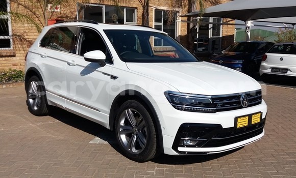 Buy Used Volkswagen Tiguan White Car in Gobabis in Omaheke Buy Used Volkswagen Tiguan White Car in Gobabis in Omaheke