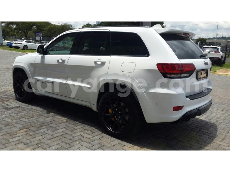 Big with watermark jeep grand cherokee namibia windhoek 10897