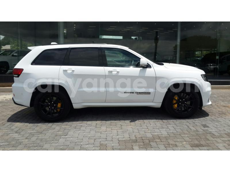 Big with watermark jeep grand cherokee namibia windhoek 10897