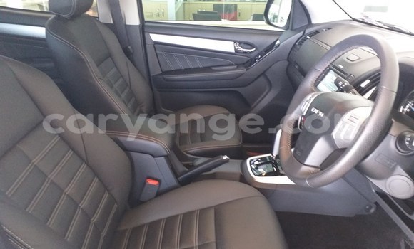 Buy Used Isuzu MU-X White Car in Henties Bay in Erongo Buy Used Isuzu MU-X White Car in Henties Bay in Erongo