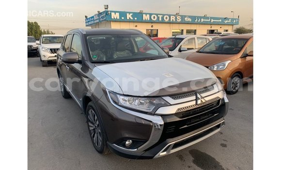Acheter Import Voiture Mitsubishi Outlander Marron à Import - Dubai, Namibie Acheter Import Voiture Mitsubishi Outlander Marron à Import - Dubai, Namibie