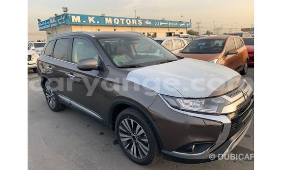 Acheter Import Voiture Mitsubishi Outlander Marron à Import - Dubai, Namibie Acheter Import Voiture Mitsubishi Outlander Marron à Import - Dubai, Namibie