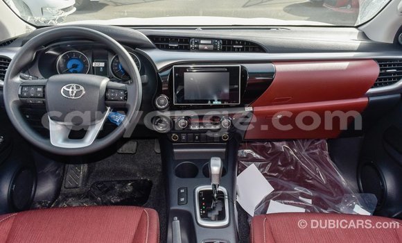 Acheter Import Voiture Toyota Hilux Blanc à Import - Dubai, Namibie Acheter Import Voiture Toyota Hilux Blanc à Import - Dubai, Namibie