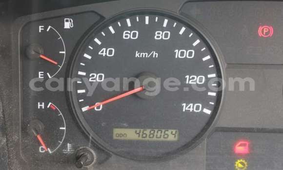 Acheter Occasion Utilitaire Mitsubishi L400 Blanc à Windhoek, Namibie Acheter Occasion Utilitaire Mitsubishi L400 Blanc à Windhoek, Namibie