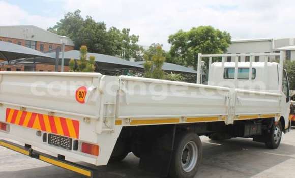 Buy Used Hino 300 Series White Truck in Windhoek in Namibia Buy Used Hino 300 Series White Truck in Windhoek in Namibia