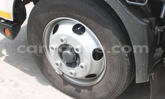 Buy Used Hino 300 Series White Truck in Windhoek in Namibia Buy Used Hino 300 Series White Truck in Windhoek in Namibia