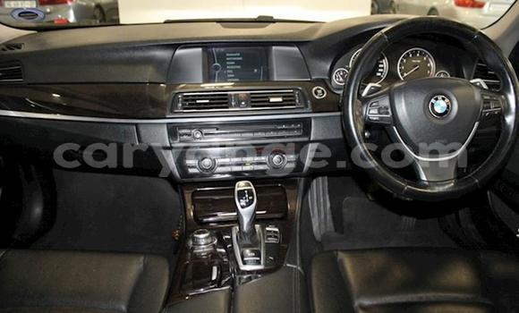 Acheter Occasion Voiture BMW 5–Series Blanc à Windhoek, Namibie Acheter Occasion Voiture BMW 5–Series Blanc à Windhoek, Namibie