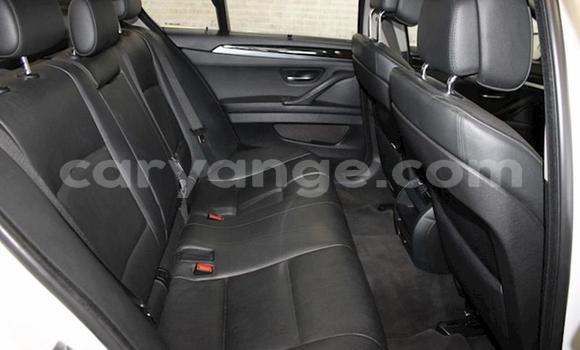 Acheter Occasion Voiture BMW 5–Series Blanc à Windhoek, Namibie Acheter Occasion Voiture BMW 5–Series Blanc à Windhoek, Namibie