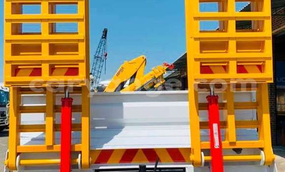 Buy Used Nissan UD White Truck in Leonardville in Omaheke Buy Used Nissan UD White Truck in Leonardville in Omaheke