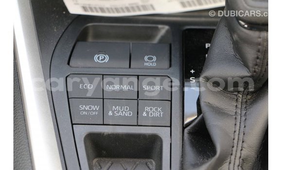 Acheter Import Voiture Toyota 4Runner Blanc à Import - Dubai, Namibie Acheter Import Voiture Toyota 4Runner Blanc à Import - Dubai, Namibie