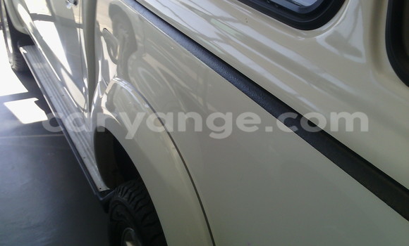 Acheter Occasion Voiture Toyota Hilux Blanc à Swakopmund, Namibie Acheter Occasion Voiture Toyota Hilux Blanc à Swakopmund, Namibie