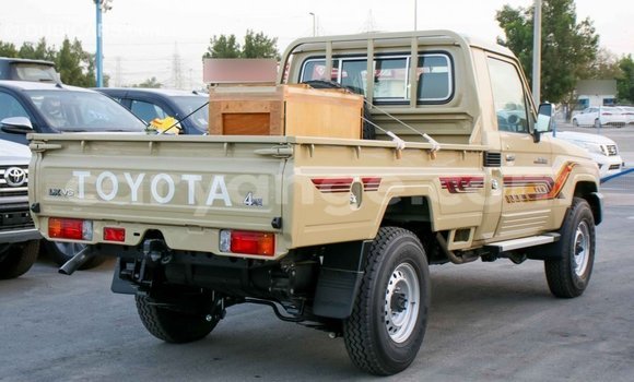Buy Import Toyota Land Cruiser Beige Car in Import - Dubai in Namibia Buy Import Toyota Land Cruiser Beige Car in Import - Dubai in Namibia