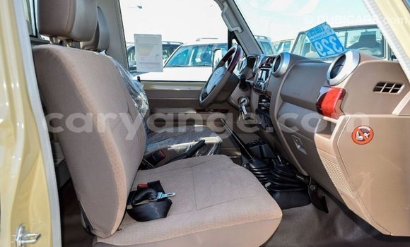 Buy Import Toyota Land Cruiser Beige Car in Import - Dubai in Namibia Buy Import Toyota Land Cruiser Beige Car in Import - Dubai in Namibia