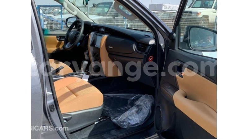 Big with watermark toyota fortuner namibia import dubai 10954