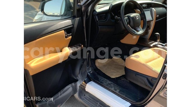 Big with watermark toyota fortuner namibia import dubai 10954