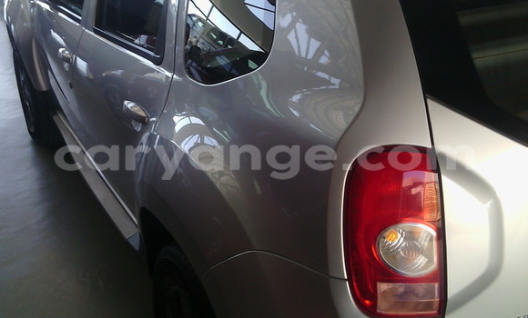 Acheter Neuf Voiture Renault Duster Gris à Swakopmund, Namibie Acheter Neuf Voiture Renault Duster Gris à Swakopmund, Namibie