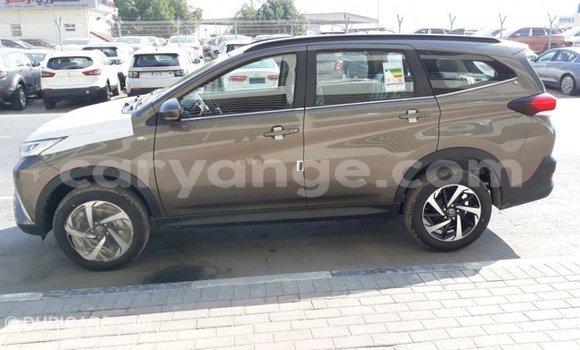 Acheter Import Voiture Toyota Rush Blanc à Import - Dubai, Namibie Acheter Import Voiture Toyota Rush Blanc à Import - Dubai, Namibie