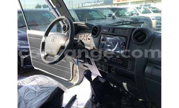 Buy Import Toyota Land Cruiser White Car in Import - Dubai in Namibia Buy Import Toyota Land Cruiser White Car in Import - Dubai in Namibia